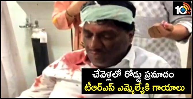 Parigi MLA Mahesh Reddy injured in road accident