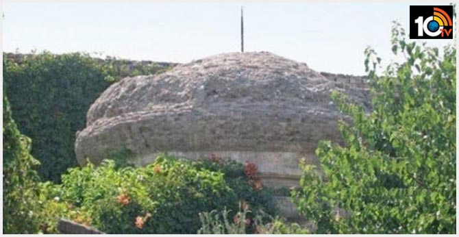 pakistan reopen mahabharat era hindu temple january 2020 peshawar