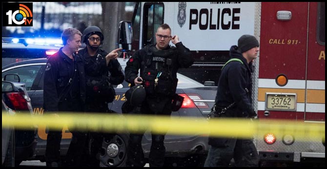 6 dead, including gunman, in shooting at MillerCoors building in Milwaukee, officials say