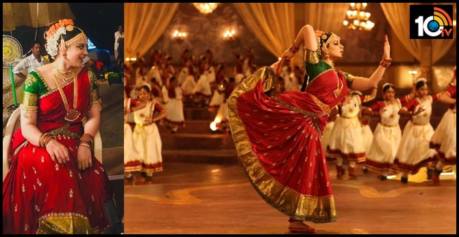 Kangana Ranaut as Bharatnatyam Dancer in Thalaivi
