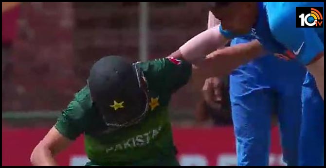 India vs Pakistan U19 World Cup semi-final: Indian pacer wins hearts with kind gesture after hitting PAK batsman with a bouncer