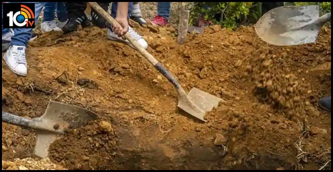 Paralyzed woman buried alive saved after 3 days in grave