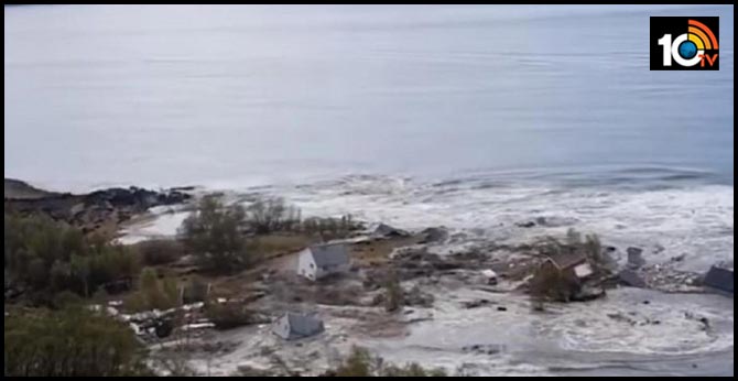 Incredible huge landslide. Houses floating into the sea in Alta, Norway