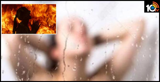 15-year-old girl immolates herself after youths film her bathing