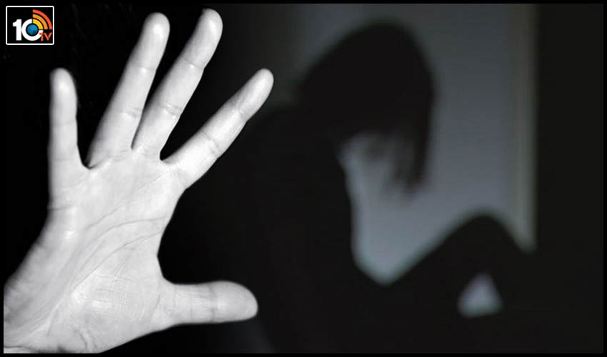 gujarat-mumbai-man-booked-for-teens-rape